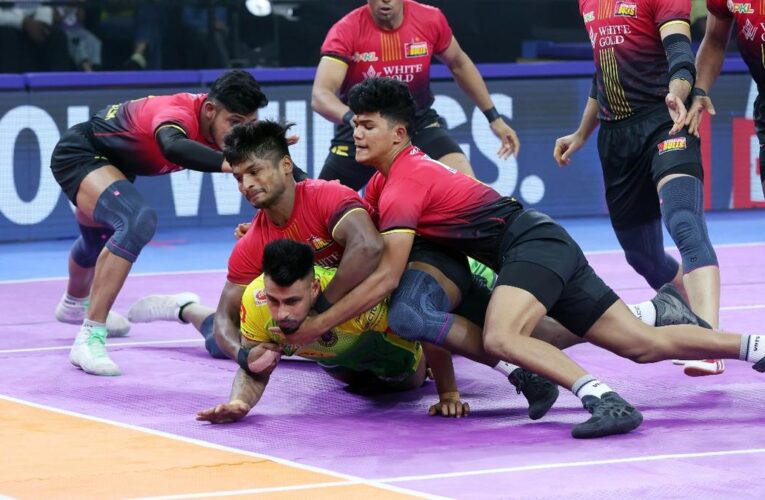 PKL 2025: Shadloui’s Gujarat Giants, Bengaluru Bulls record first wins of the campaign