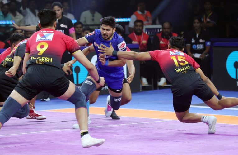 Watch PKL 2025 Highlights: Naveen gets injured as Haryana Steelers loses to Bengaluru Bulls; Patna Pirates shocks Puneri Paltan