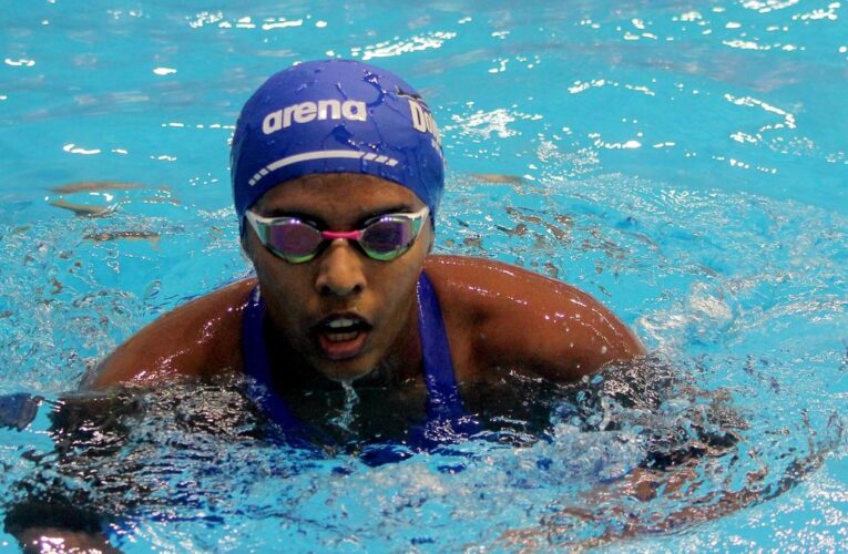 Star swimmer Dhinidhi breaks own national record in 400m freestyle, clocks time of 4:21.86