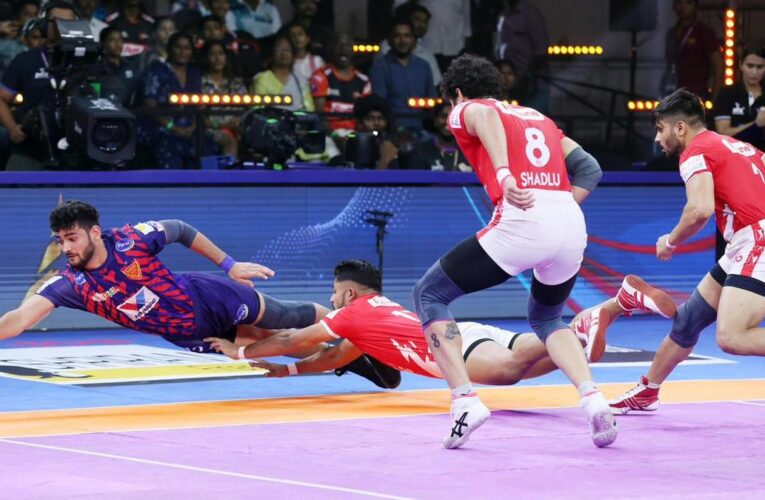 Watch PKL 2025 Highlights: Akshit arrives as Dabang Delhi K.C. steals another thriller, U Mumba thrashes Bengal Warriorz
