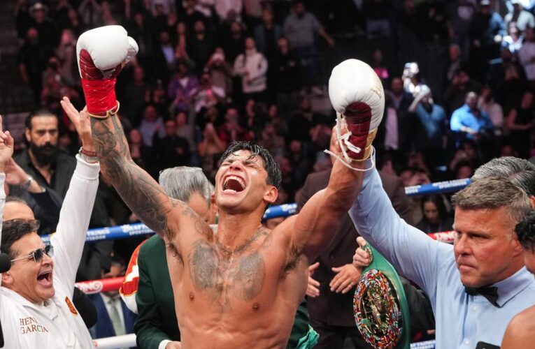 Ryan Garcia beats Mario Barrios by unanimous decision to win the WBC welterweight title