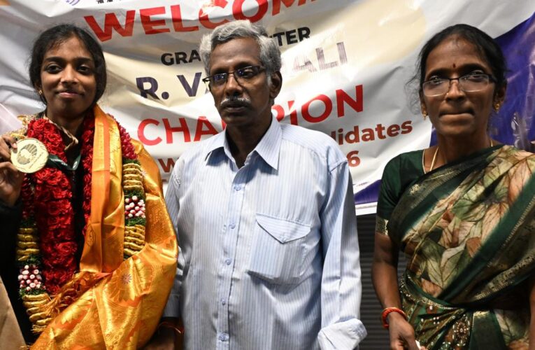 Women’s Candidates winner R. Vaishali returns home to lukewarm welcome in Chennai