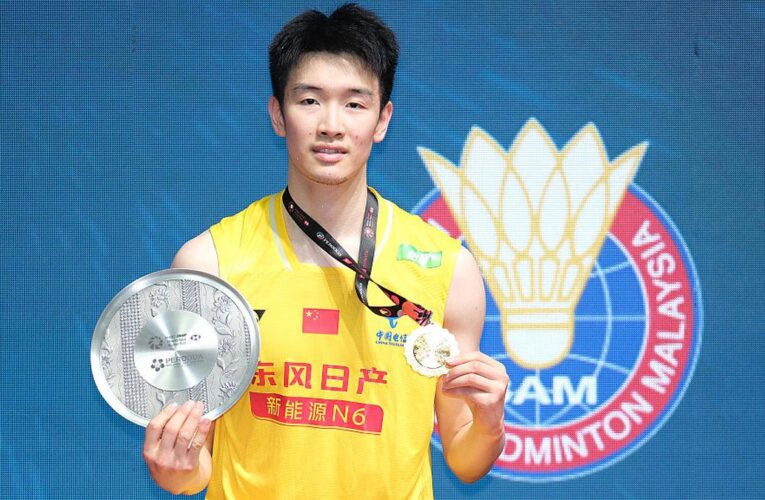 China’s Li Shifeng defends Malaysia Masters title; Ratchanok Intanon wins women’s singles crown